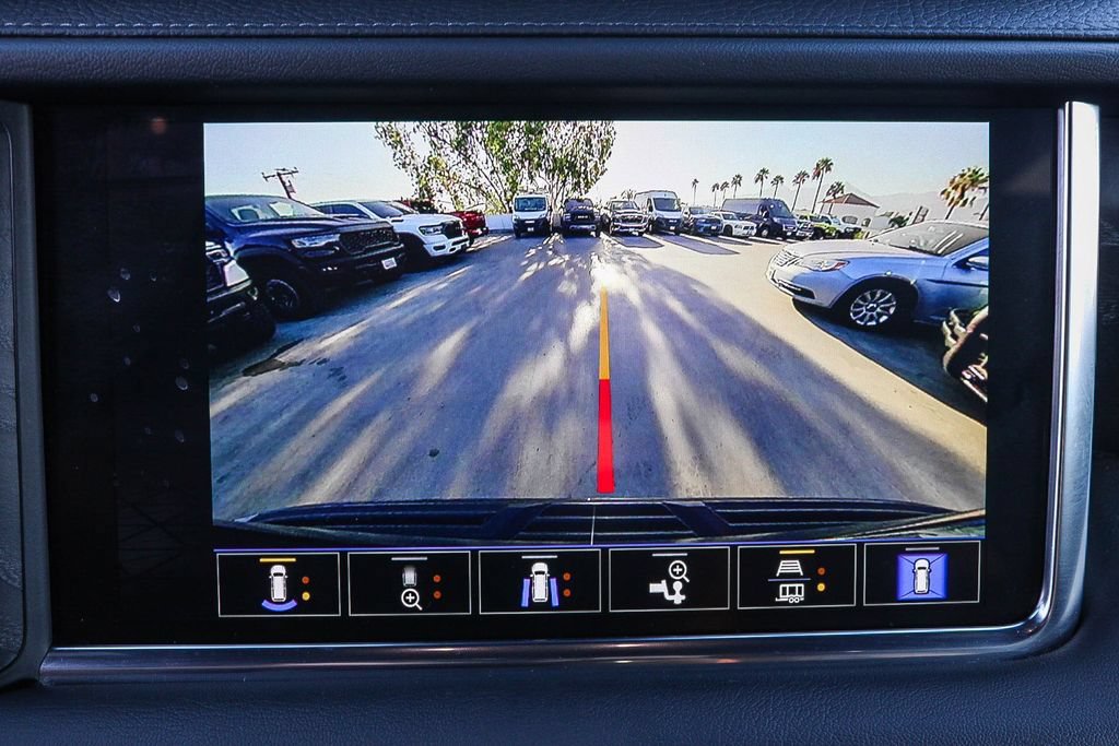 Used 2024 GMC Yukon XL Denali AWD/4WD image 22