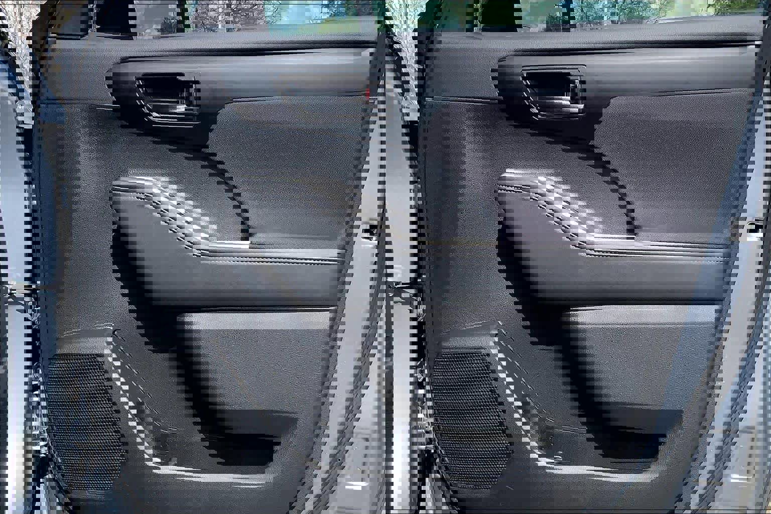 Used 2023 Toyota Highlander LE image 22