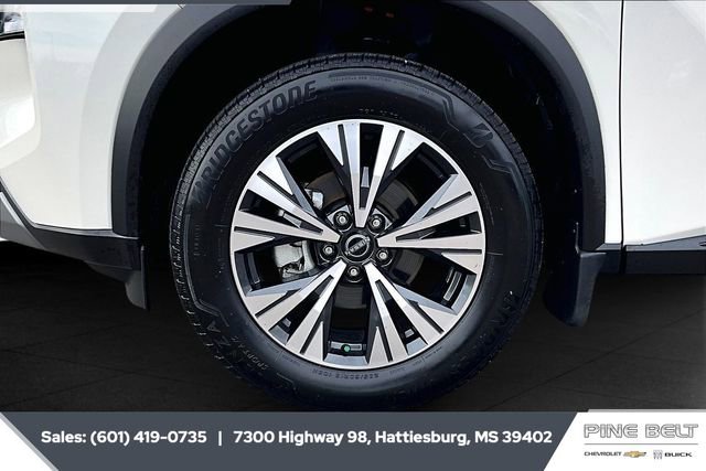 Used 2023 Nissan Rogue SV image 7