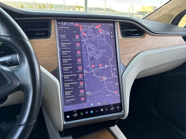 Used 2019 Tesla Model X Long Range image 17