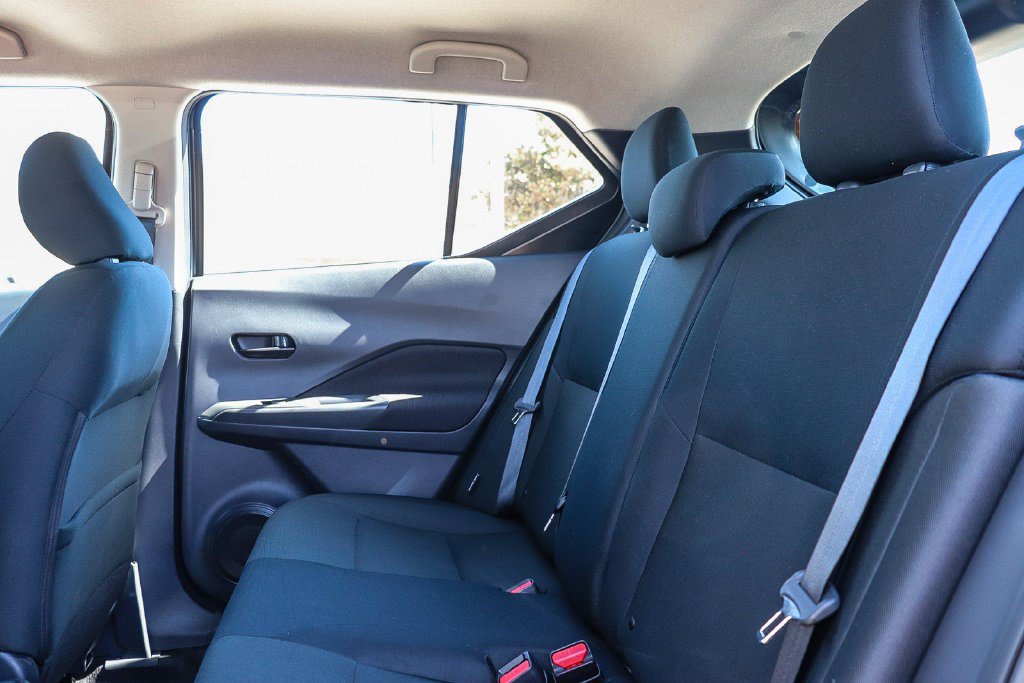 Certified 2025 Nissan Kicks Play S FWD image 18