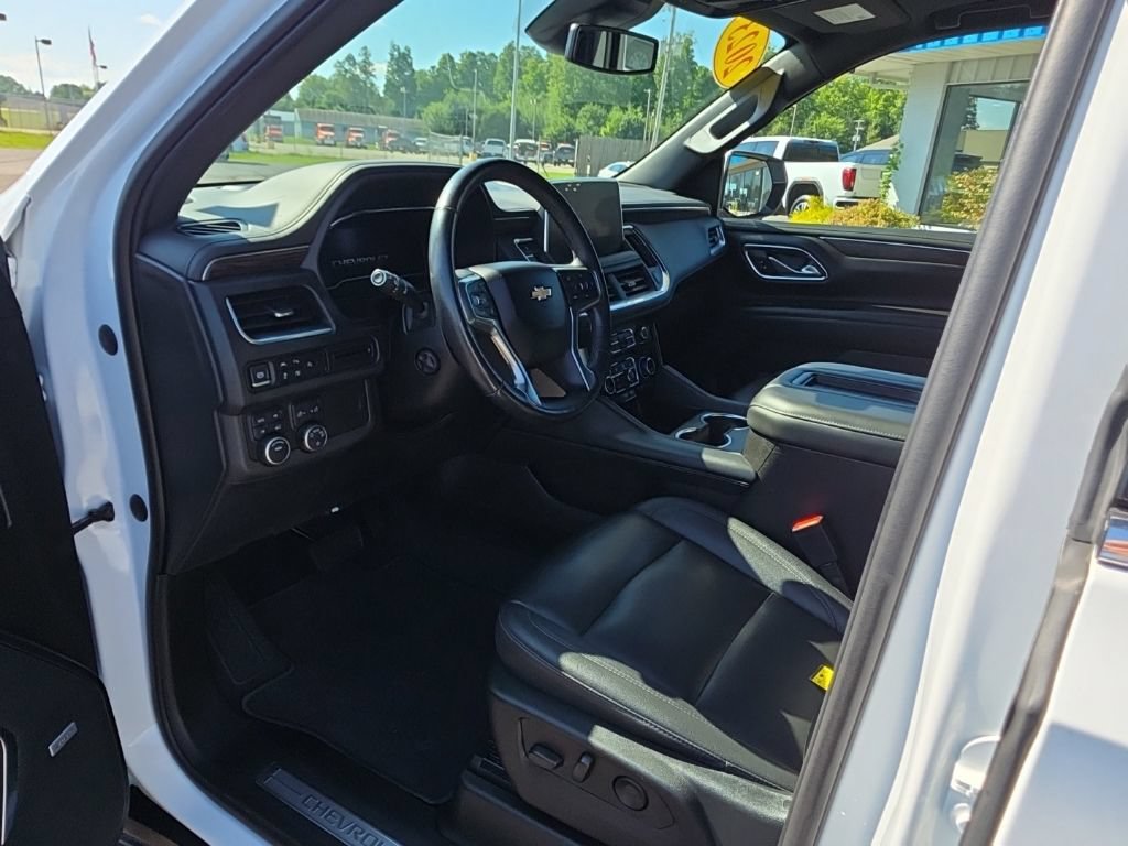 Used 2023 Chevrolet Tahoe LT w/ Luxury Package AWD/4WD image 24