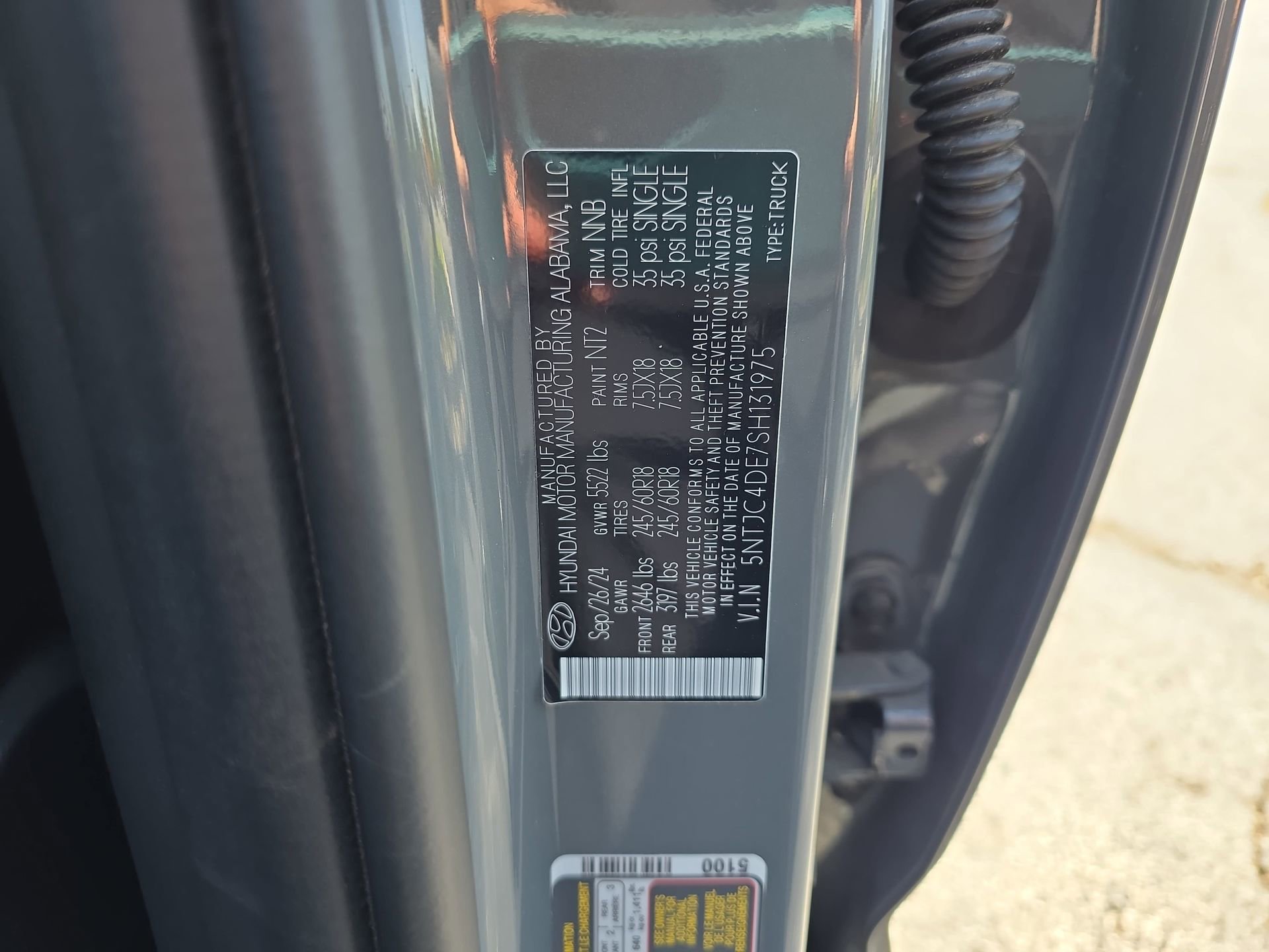 Used 2025 Hyundai Santa Cruz SEL FWD image 32