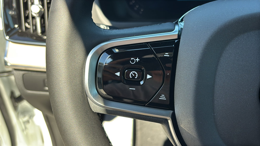 New 2027 Volvo XC90 B6 Ultra AWD/4WD image 18