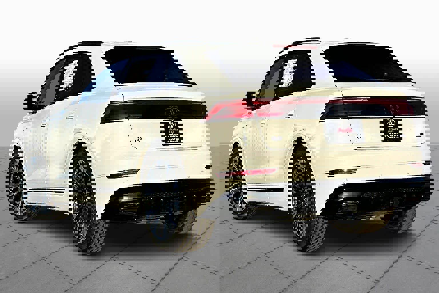 New 2026 Audi Q8 Premium Plus image 12