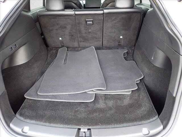 Used 2021 Tesla Model Y Long Range image 8