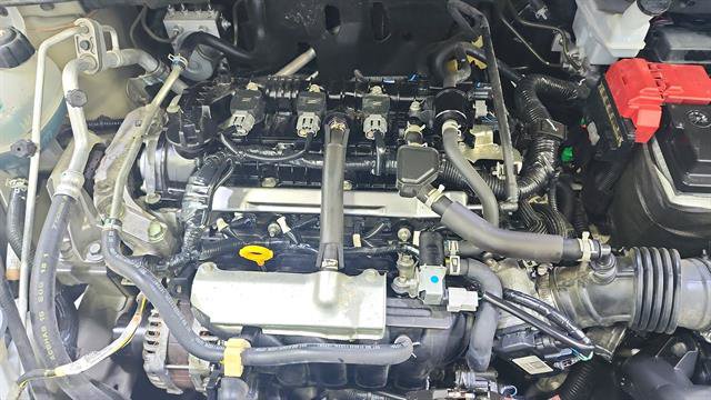 Used 2021 Nissan Versa S FWD image 28