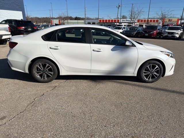 Used 2023 Kia Forte LXS image 6