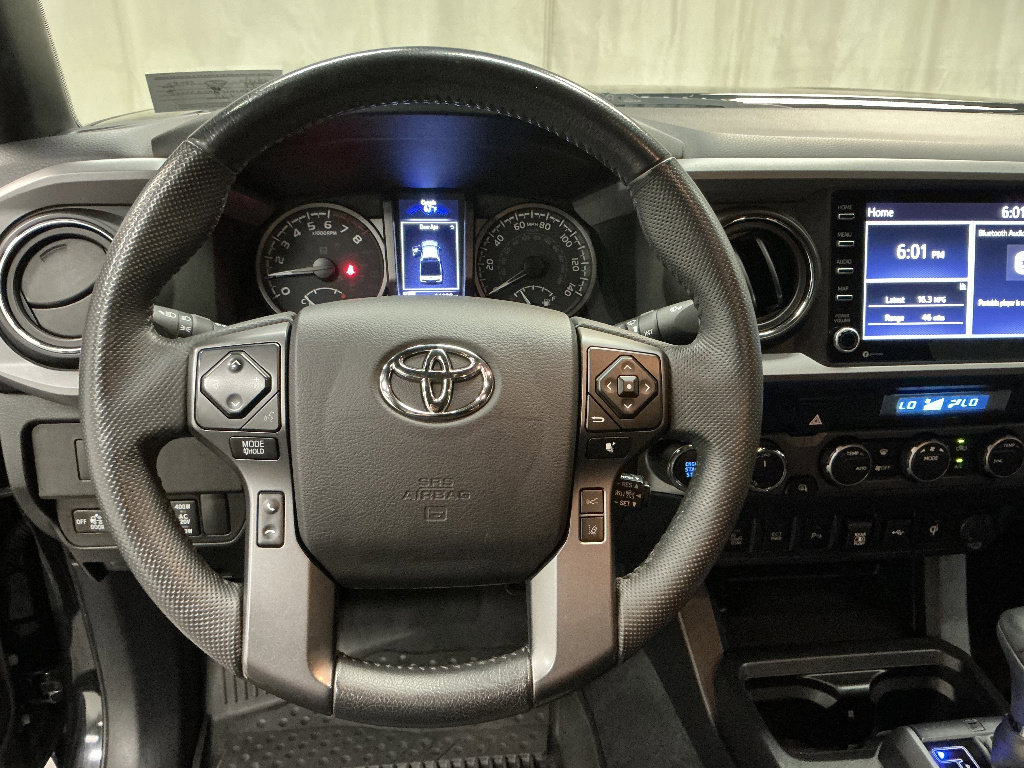 Used 2021 Toyota Tacoma TRD Off-Road w/ Technology Package AWD/4WD image 12