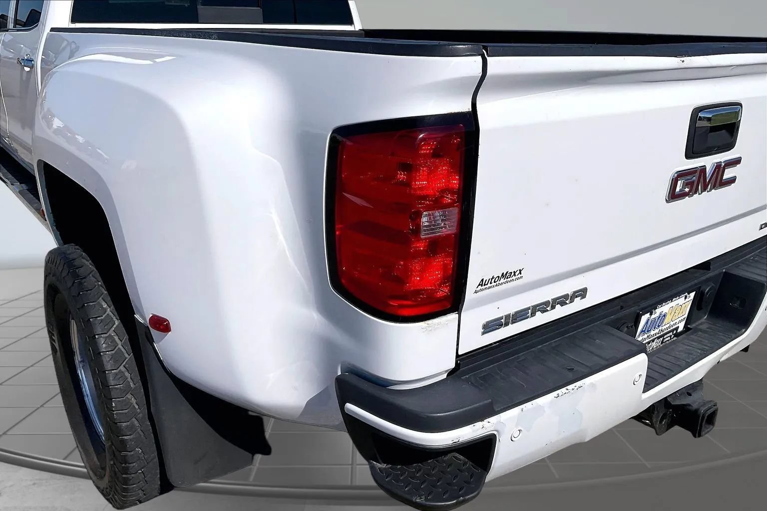 Used 2015 GMC Sierra 3500 Denali AWD/4WD image 27