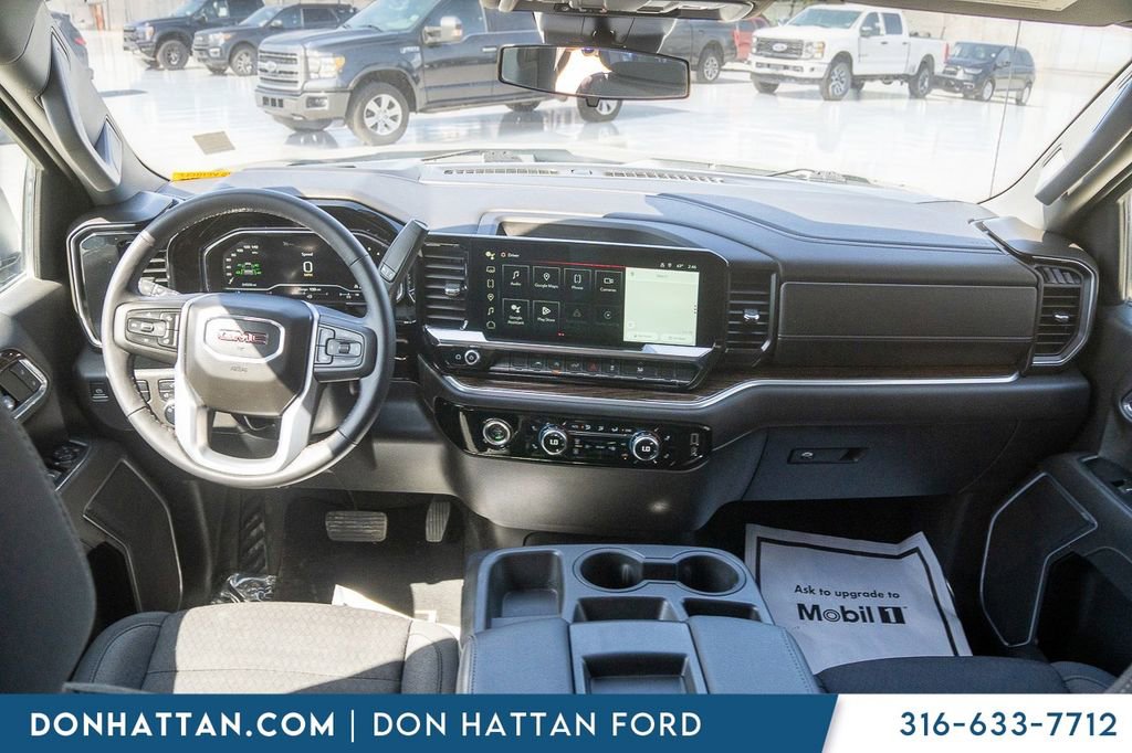 Used 2022 GMC Sierra 1500 SLE image 4