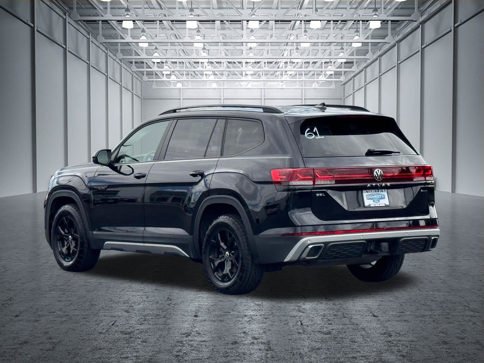 Used 2024 Volkswagen Atlas Peak Edition SEL AWD/4WD image 10