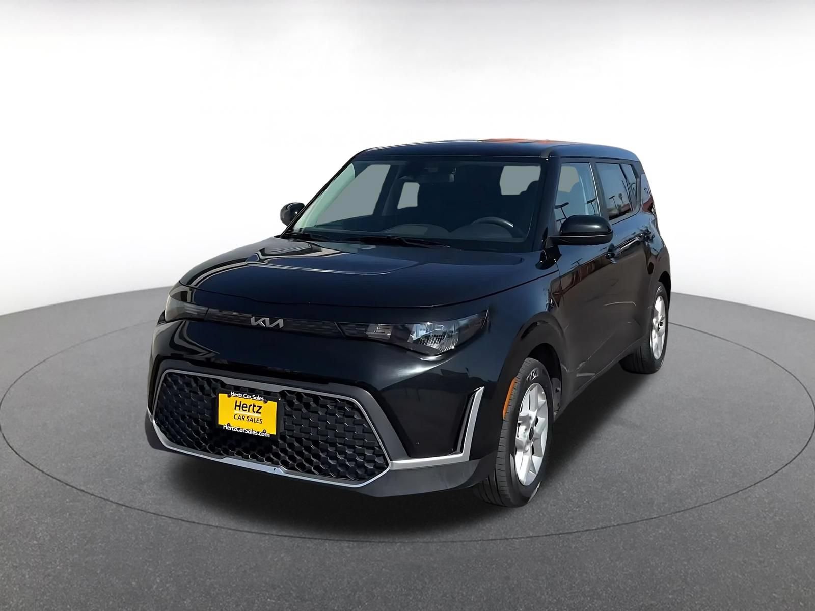 Used 2025 Kia Soul LX w/ LX Technology Package FWD image 6