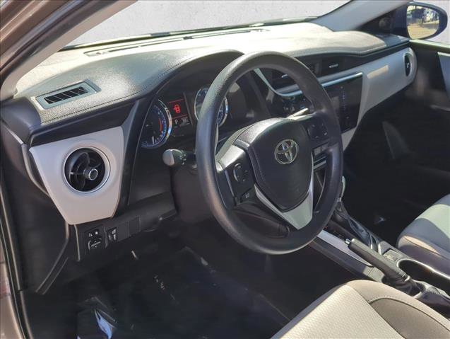 Used 2018 Toyota Corolla LE FWD image 14
