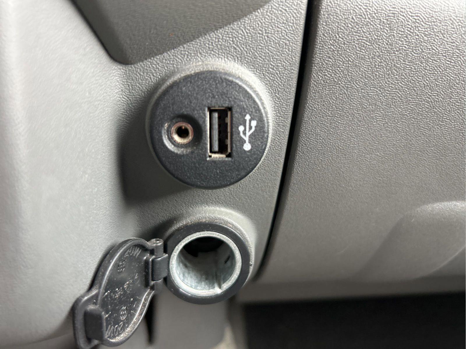 Used 2017 Nissan Frontier SV image 23