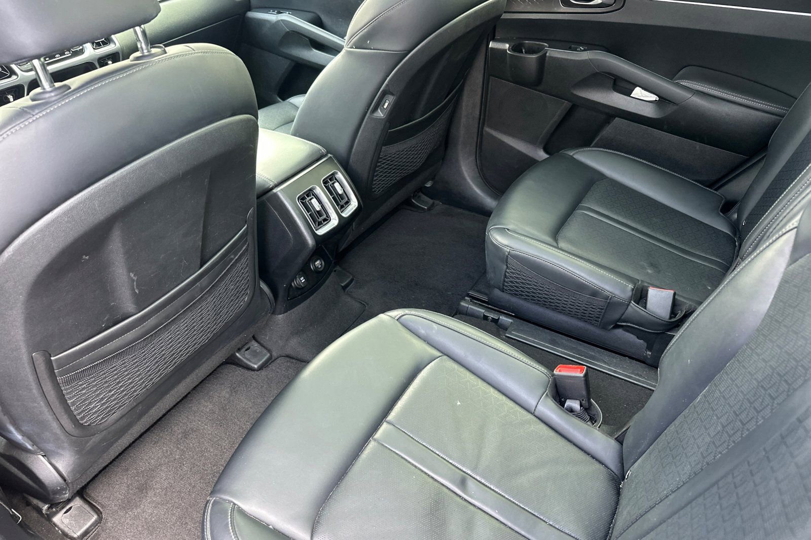 Used 2024 Kia Sorento EX w/ Panoramic Sunroof Package AWD/4WD image 14