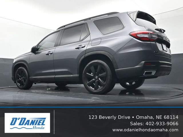 Used 2025 Honda Pilot Black Edition image 22