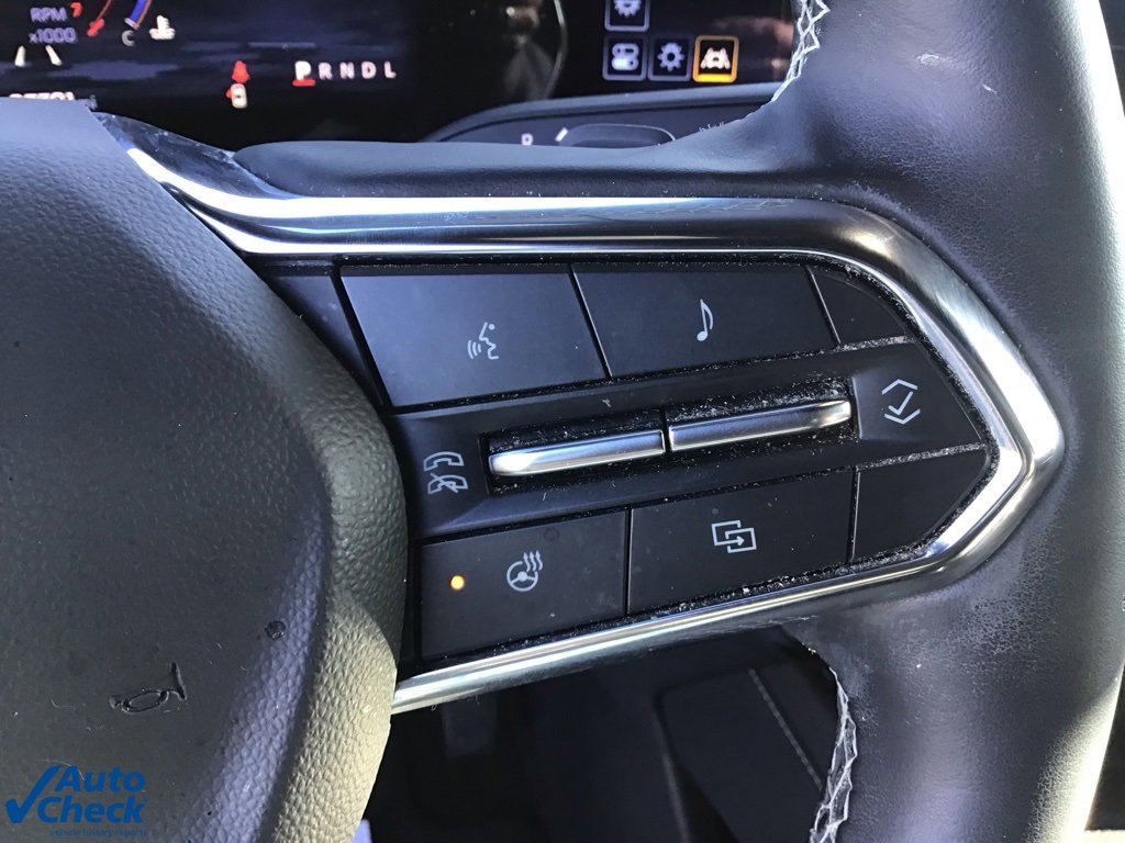 Used 2024 Chevrolet Traverse LT image 37