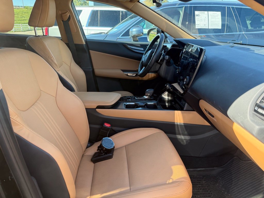 Used 2025 Lexus NX 350 AWD w/ Accessory Package (2T) image 3