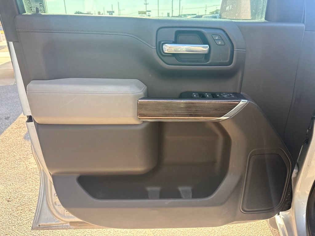Used 2019 Chevrolet Silverado 1500 LT w/ Texas Edition AWD/4WD image 16
