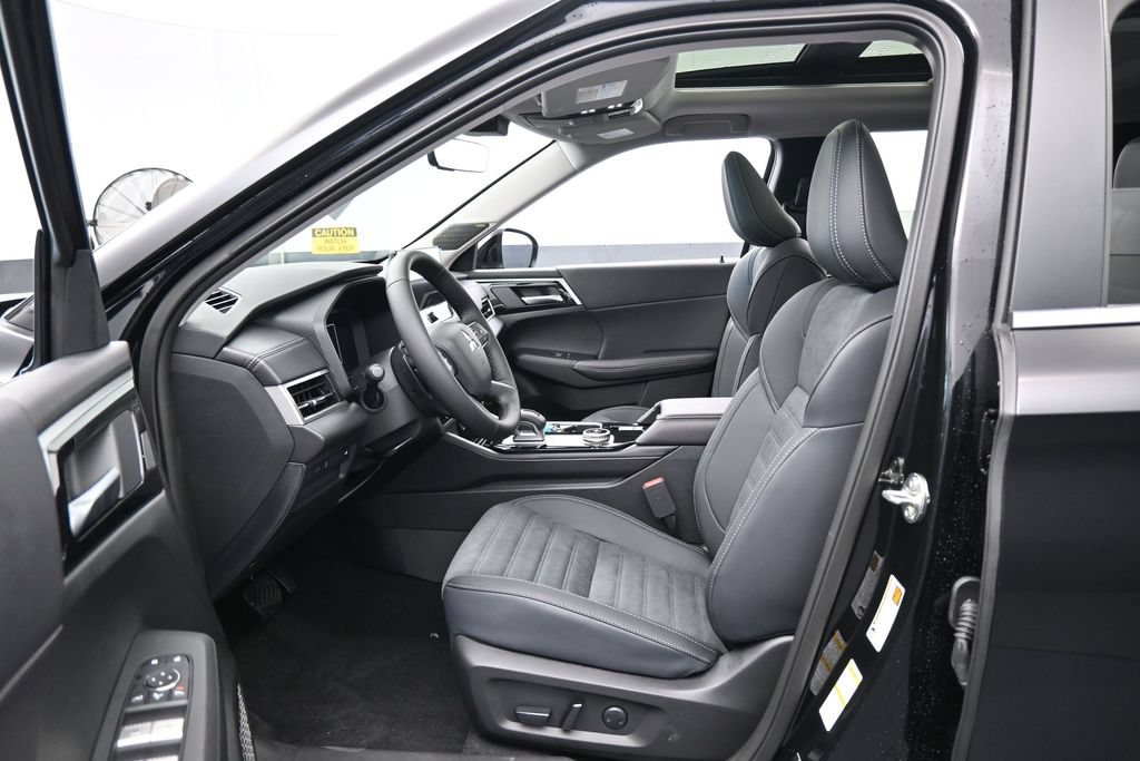 New 2026 Mitsubishi Outlander SE FWD image 10