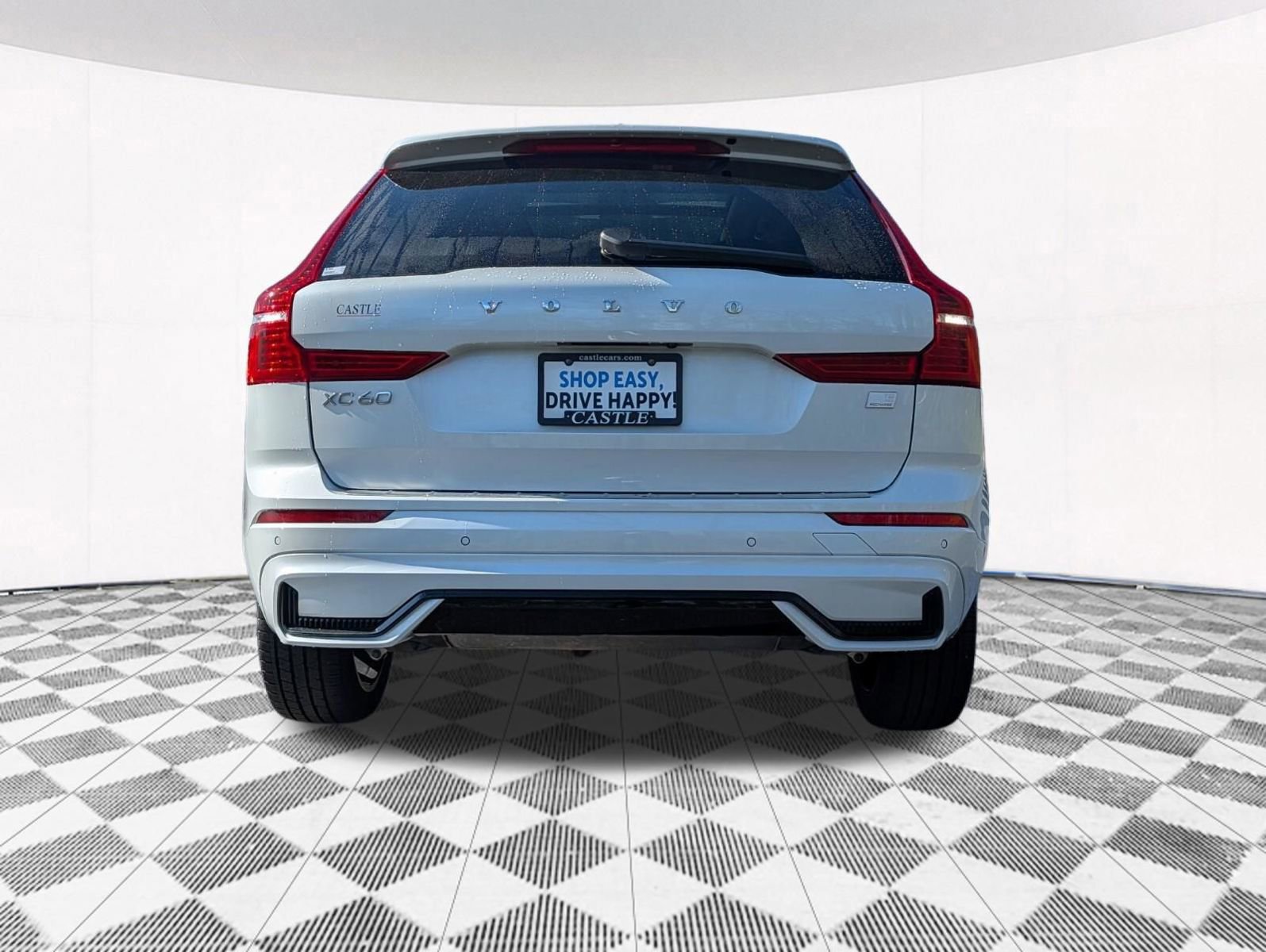 Used 2024 Volvo XC60 T8 Ultimate w/ Protection Package Premier image 13