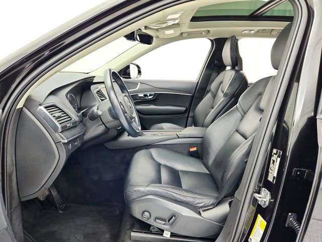 Used 2020 Volvo XC90 T6 Momentum w/ Protection Package image 21
