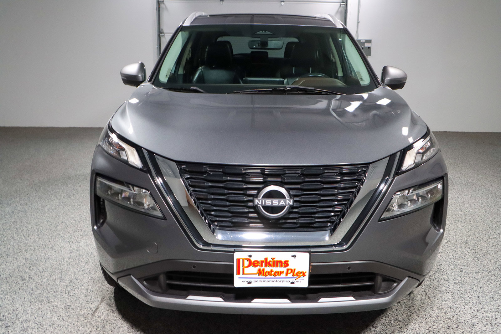 Used 2023 Nissan Rogue SL w/ SL Premium Package image 4