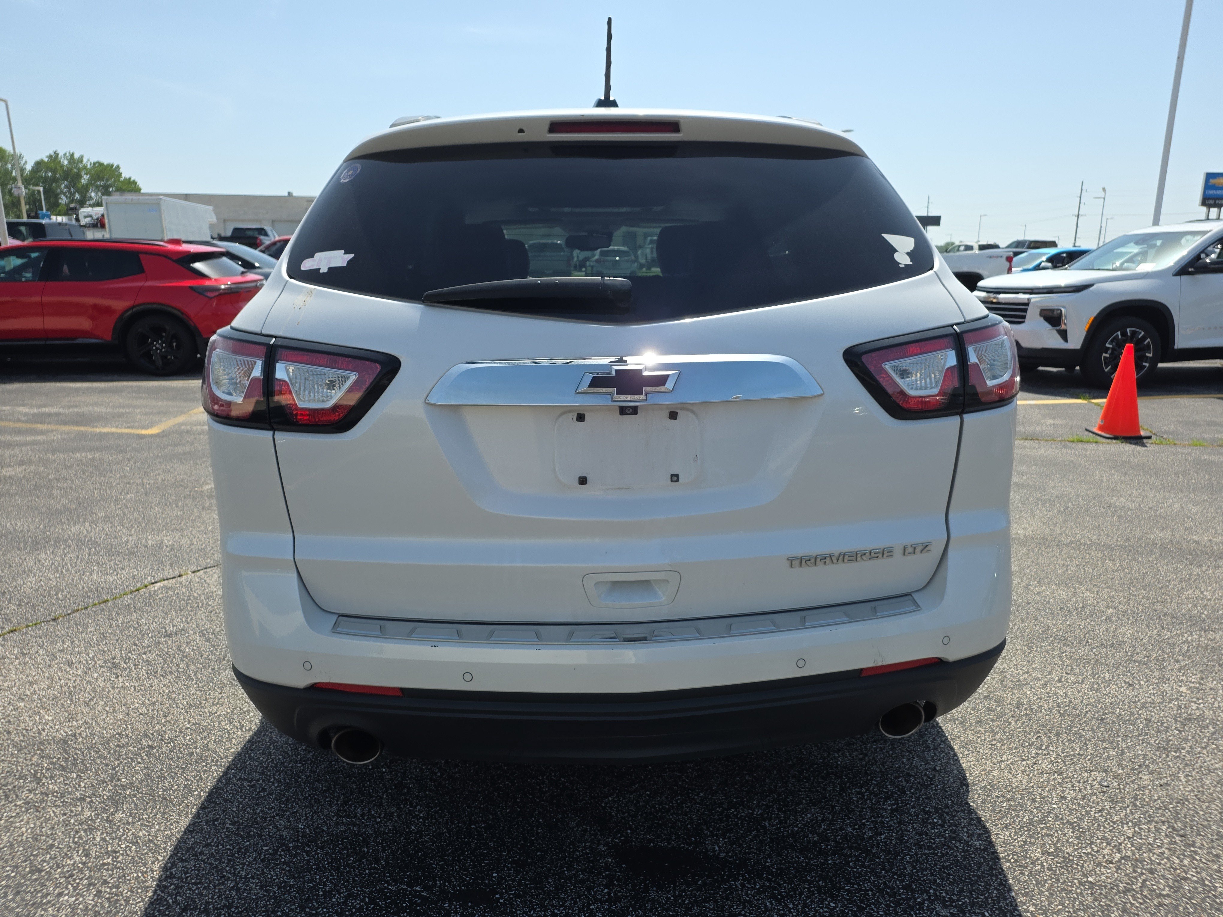 Used 2016 Chevrolet Traverse LTZ FWD image 5