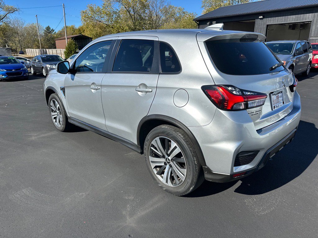 Used 2021 Mitsubishi Outlander Sport SE image 7