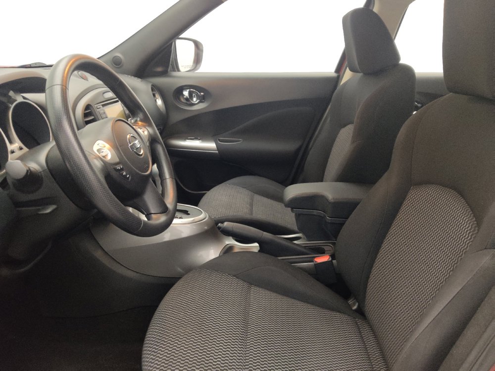 Used 2015 Nissan Juke S FWD image 17