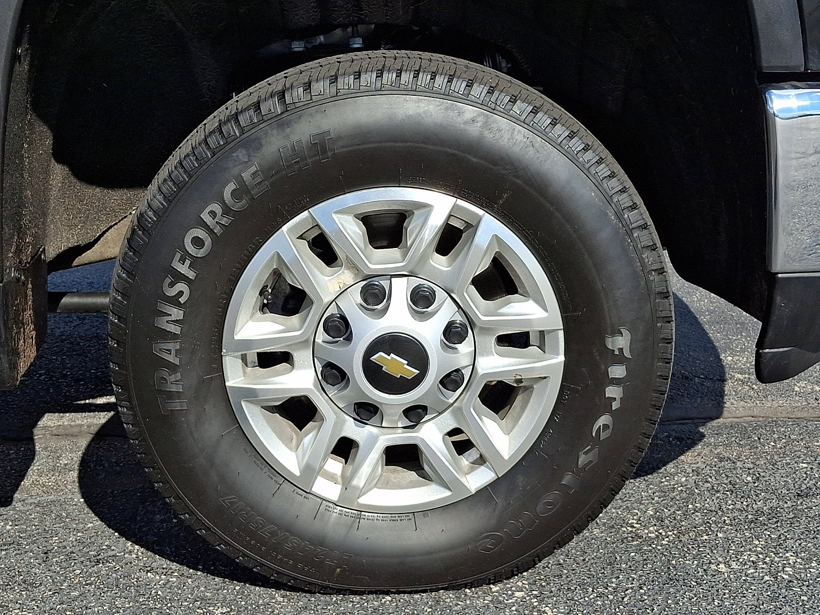 Used 2025 Chevrolet Silverado 2500 LT w/ Convenience Package AWD/4WD image 10
