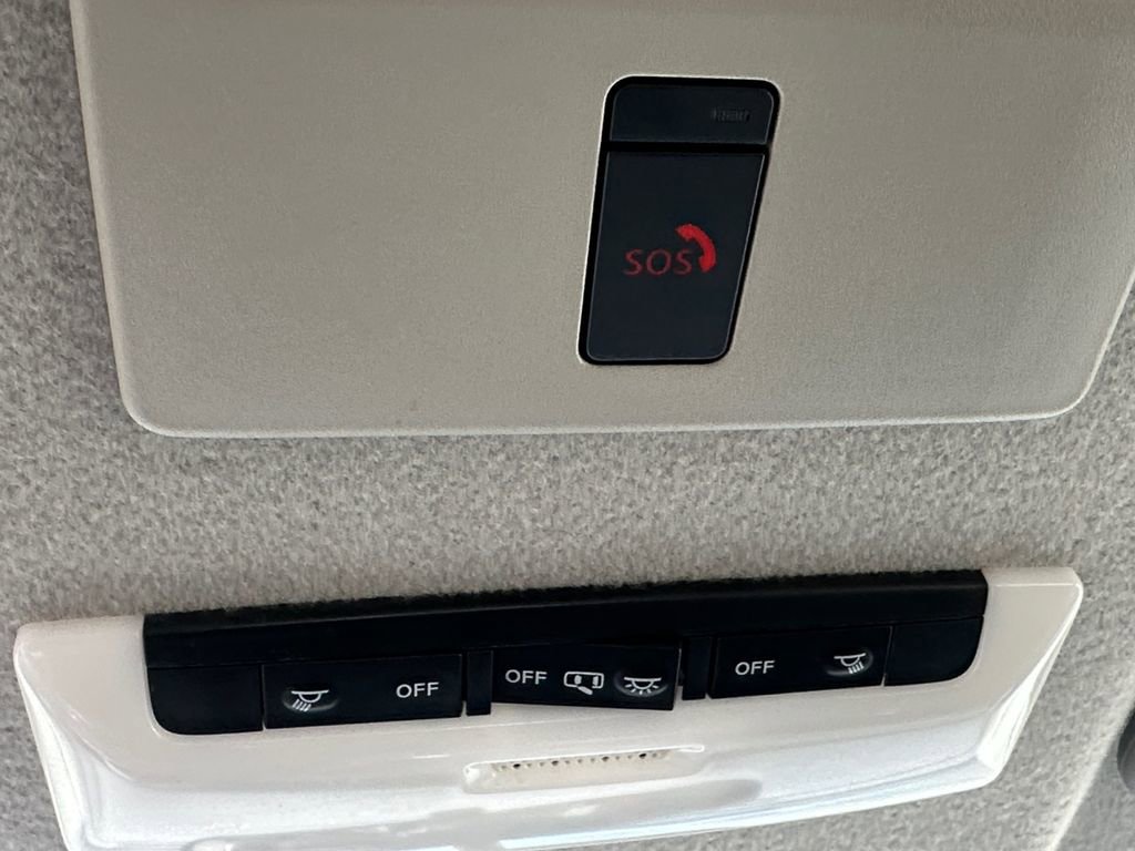 Used 2024 Nissan Kicks SV image 20