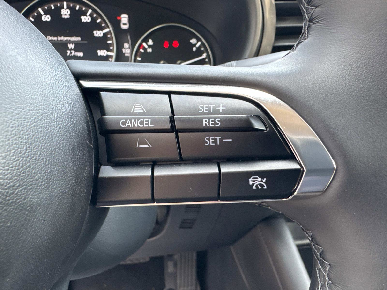 Used 2024 MAZDA MAZDA3 s image 31