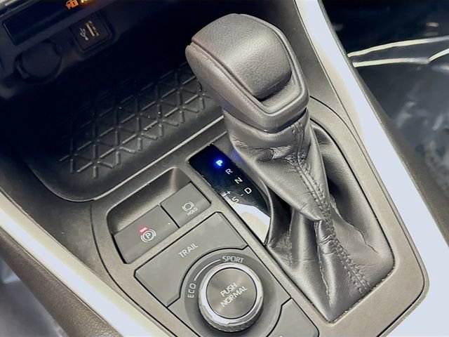 Used 2023 Toyota RAV4 AWD Hybrid image 16