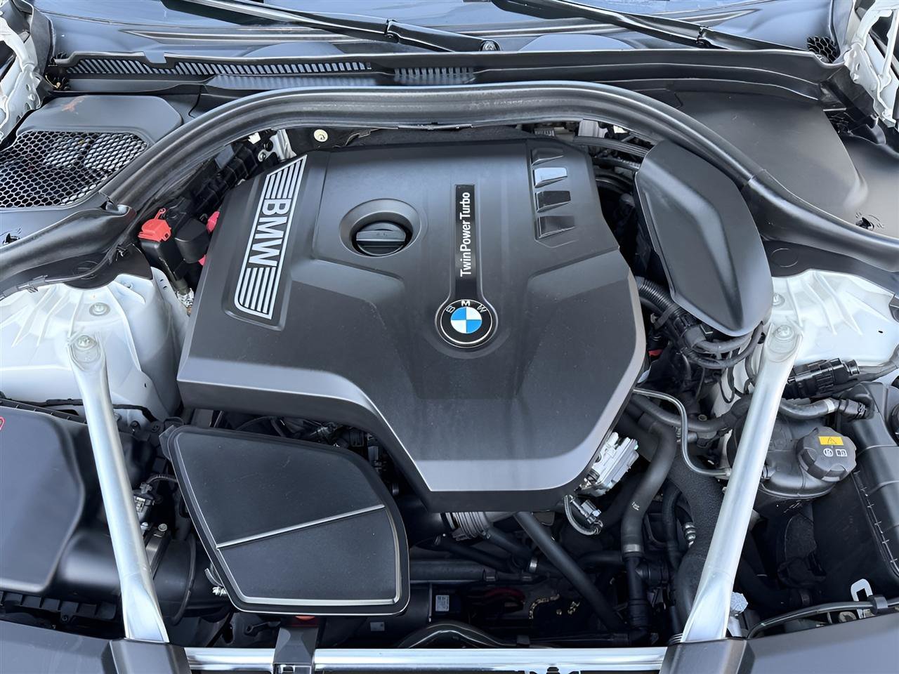 Used 2019 BMW 530i xDrive w/ Convenience Package AWD/4WD image 29