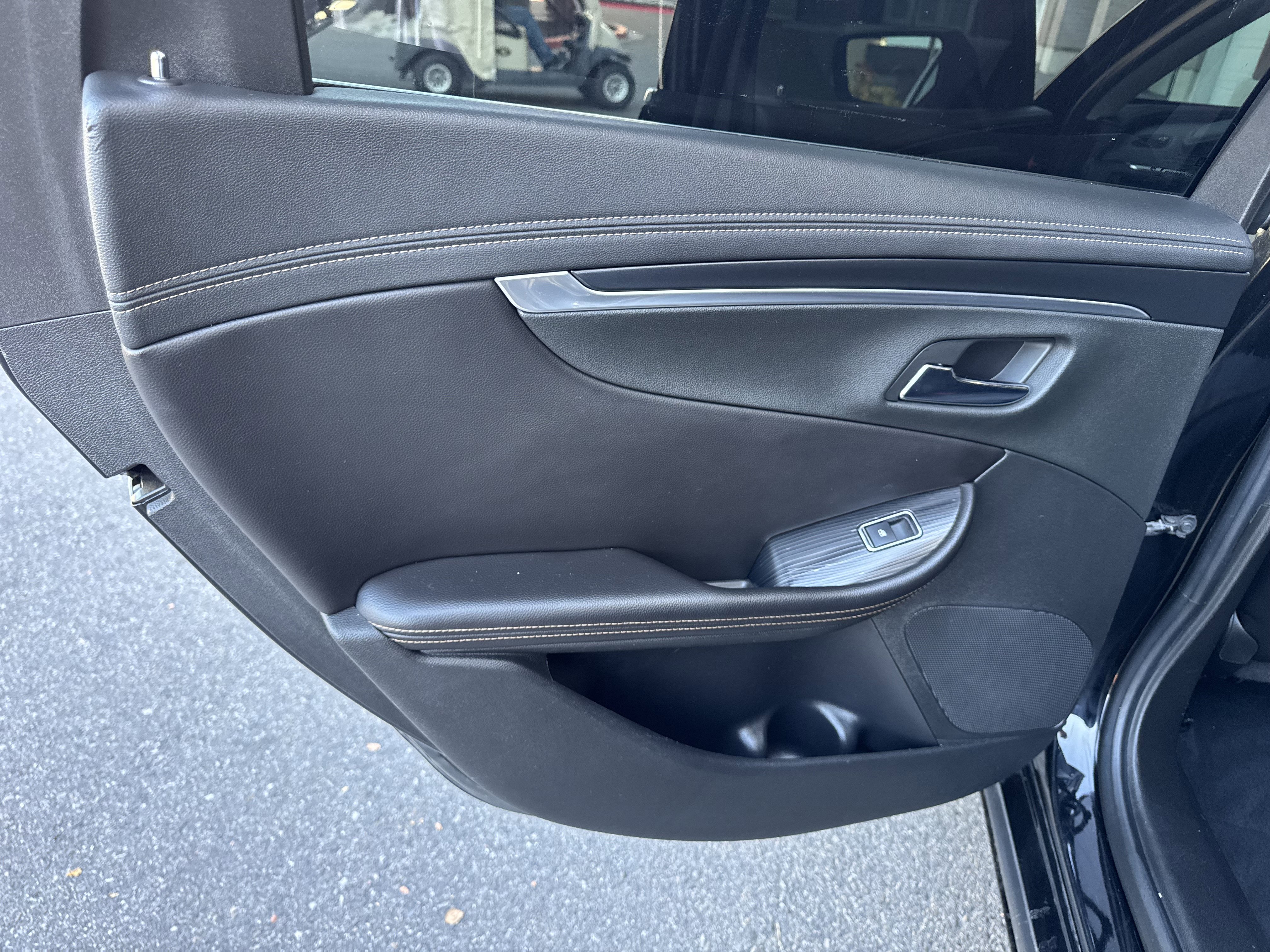 Used 2018 Chevrolet Impala LT image 26