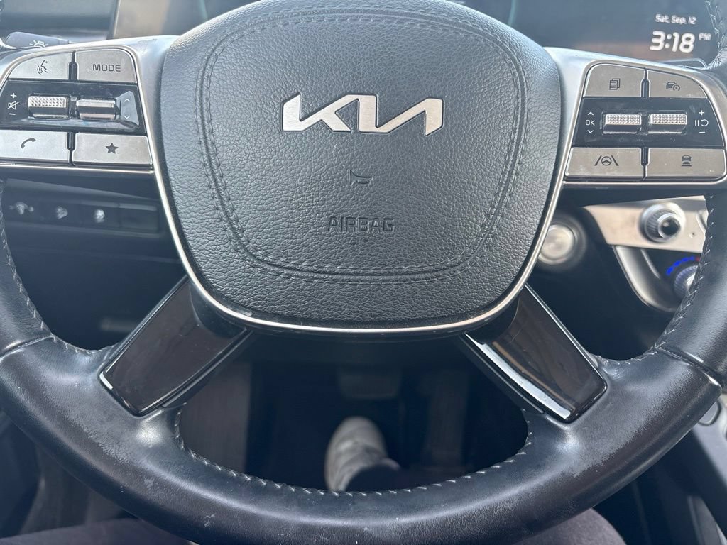 Certified 2023 Kia Telluride S w/ S Sunroof Package AWD/4WD image 14