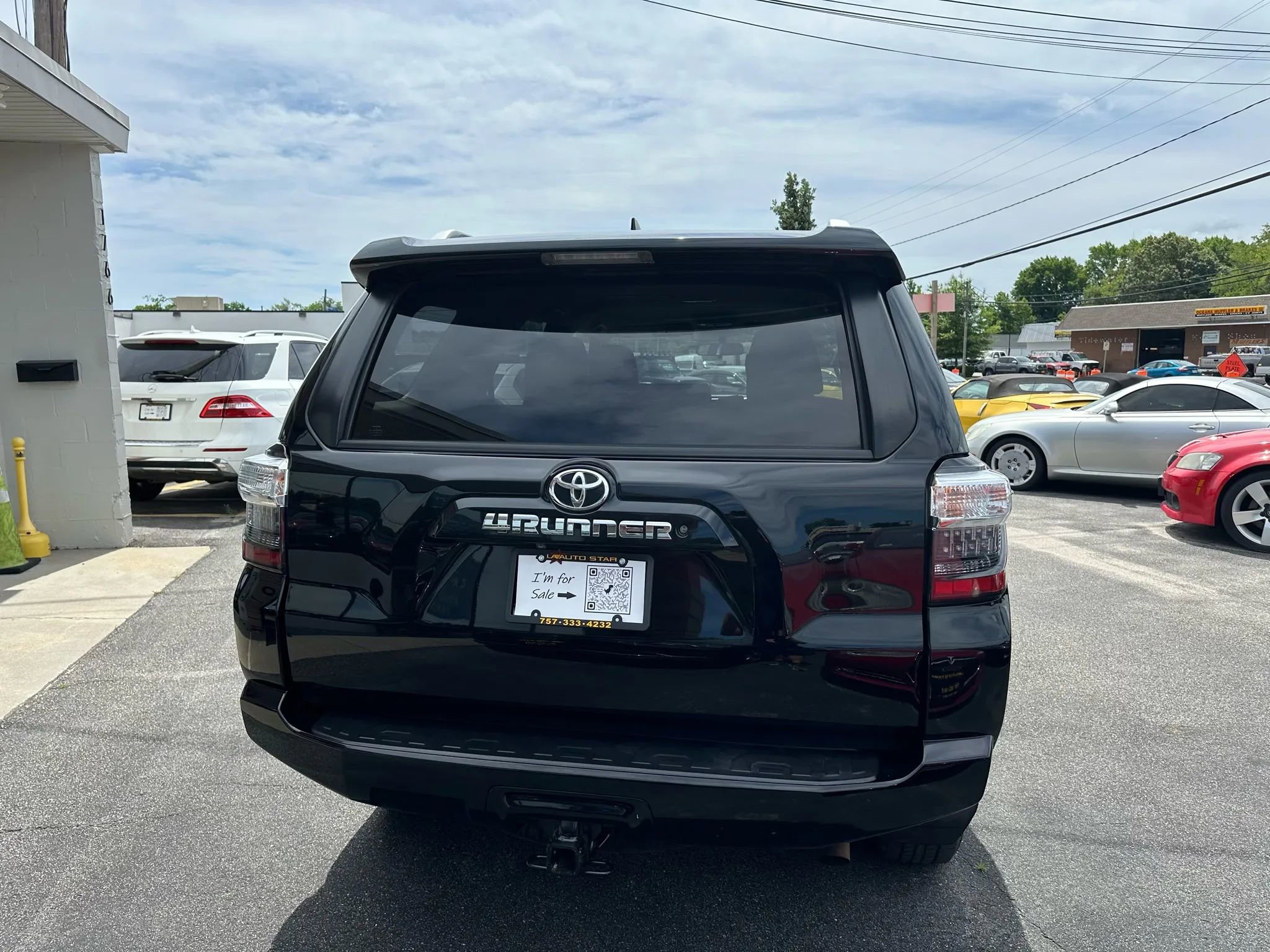 Used 2016 Toyota 4Runner SR5 image 4