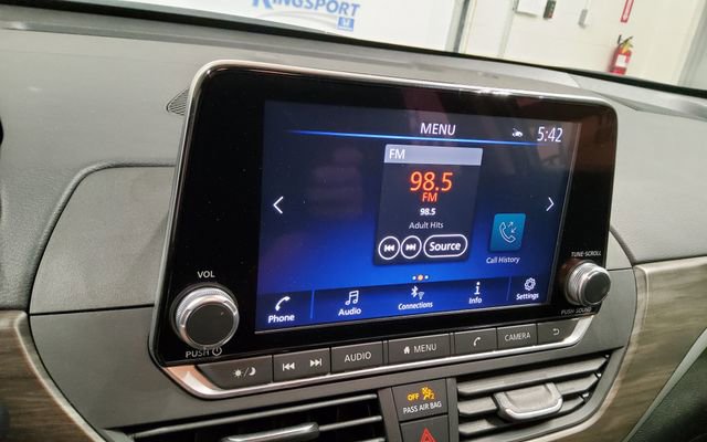Used 2025 Nissan Altima 2.5 SV FWD image 20