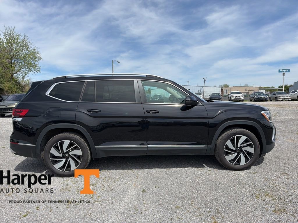 Used 2025 Volkswagen Atlas SEL image 6