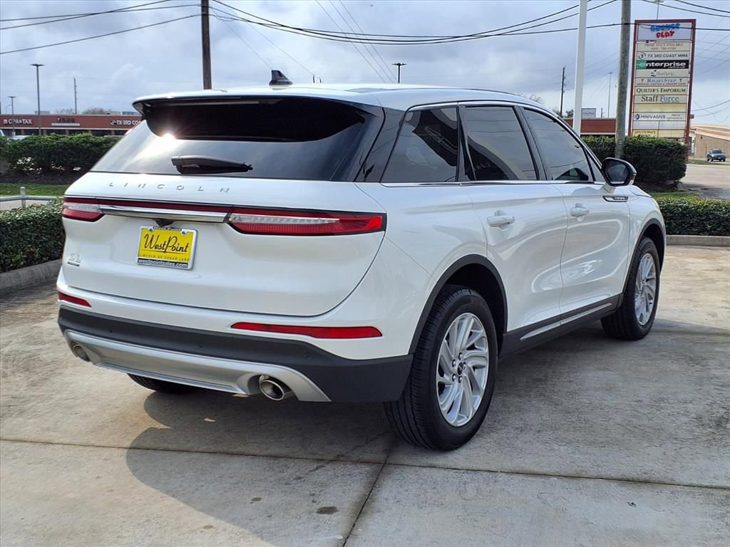 Used 2025 Lincoln Corsair FWD image 2
