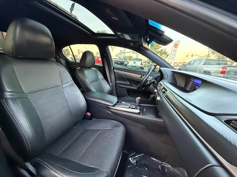 Used 2017 Lexus GS 350 F Sport image 40