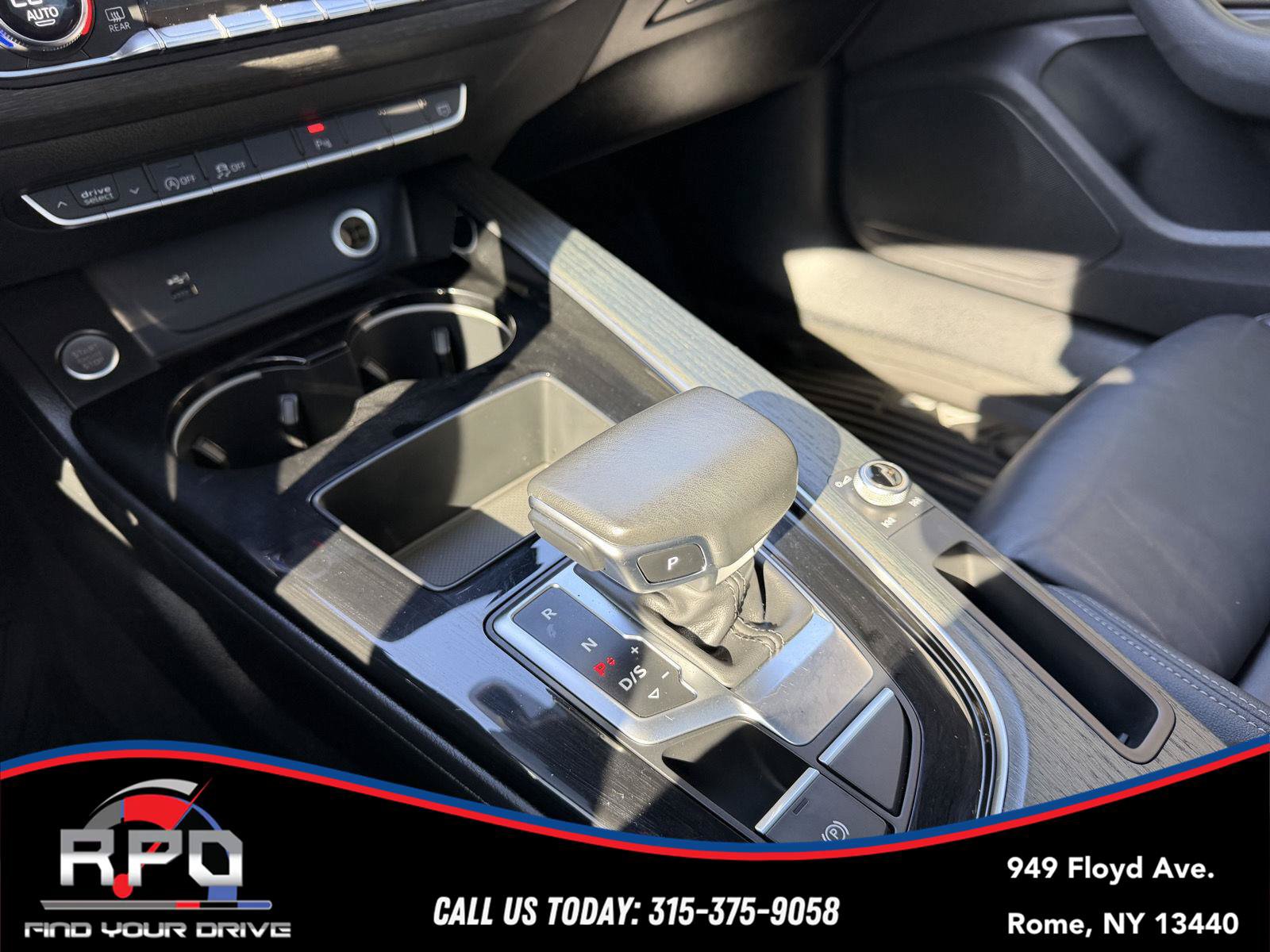 Used 2021 Audi A4 2.0T Premium w/ Convenience Package AWD/4WD image 19