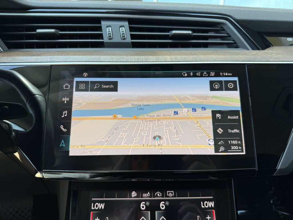 Used 2020 Audi e-tron Premium Plus AWD/4WD image 24