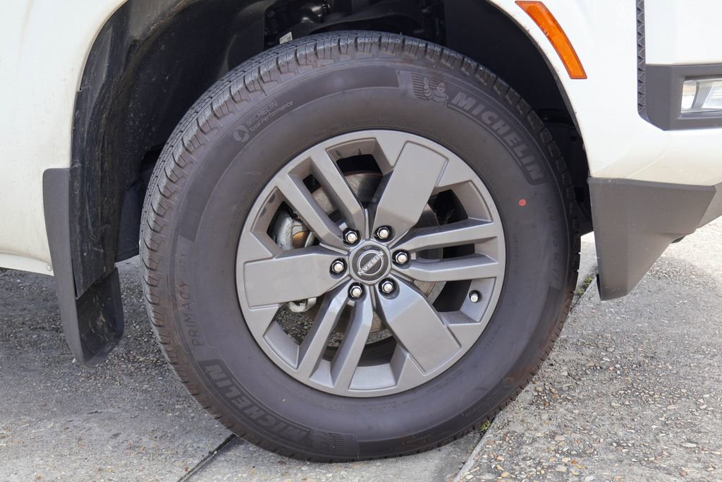 Certified 2025 Nissan Frontier SV w/ SV Convenience Package RWD image 26