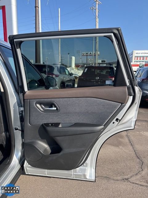 Certified 2023 Nissan Rogue SV image 18