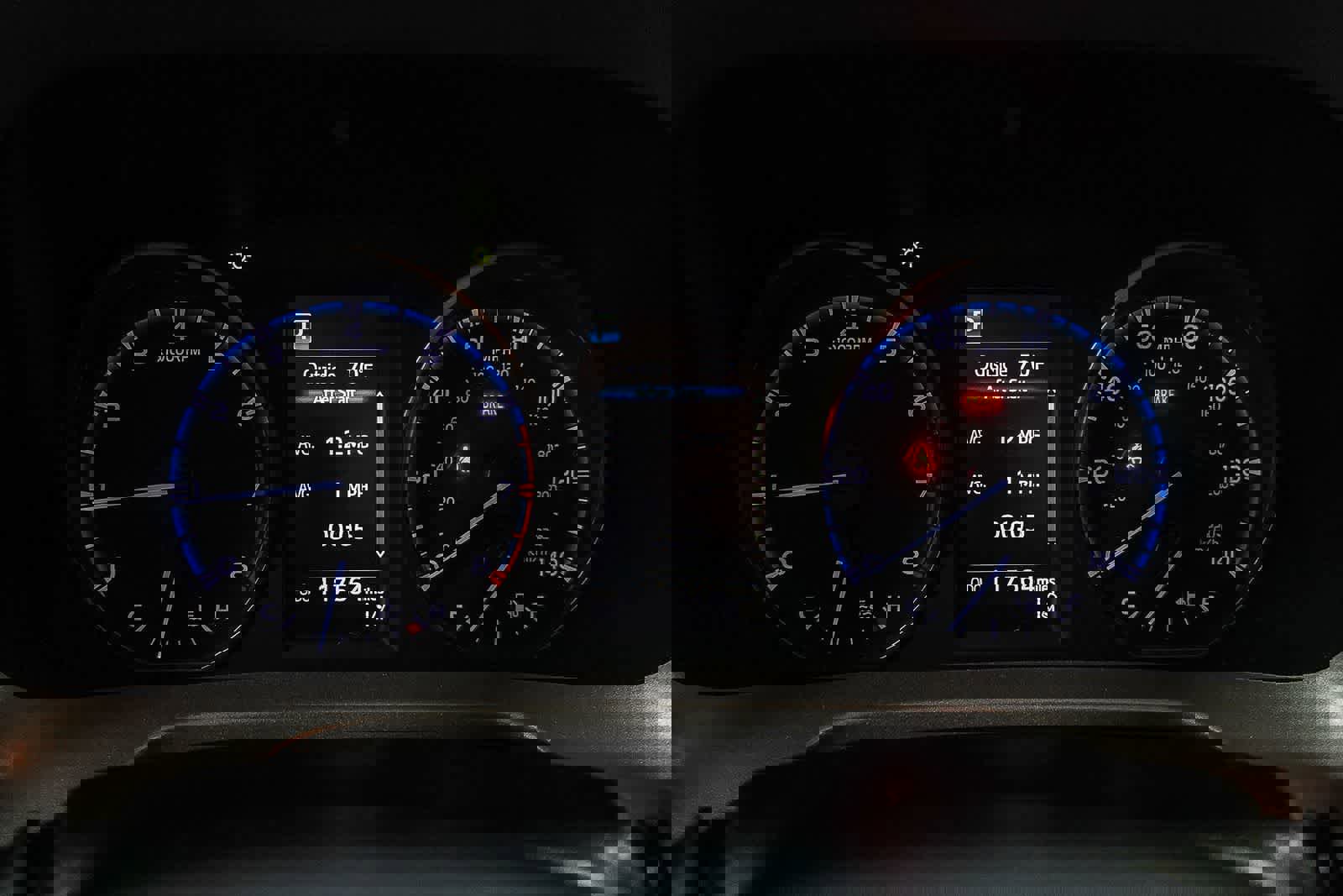 Certified 2018 Toyota RAV4 LE image 25