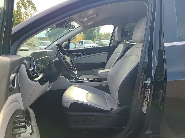 Used 2024 Kia Sportage EX AWD/4WD image 12