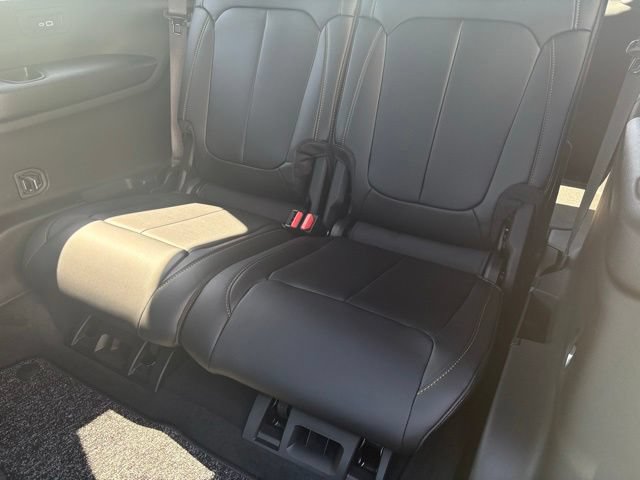 New 2026 Jeep Grand Cherokee L Limited AWD/4WD image 14